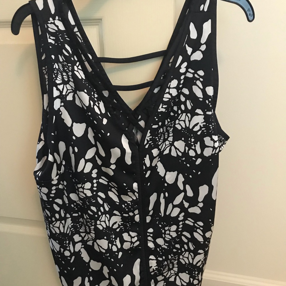 Black and white tank top
